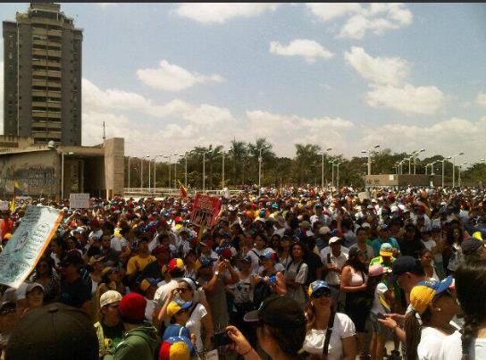 @vzlapaz plaza Miranda