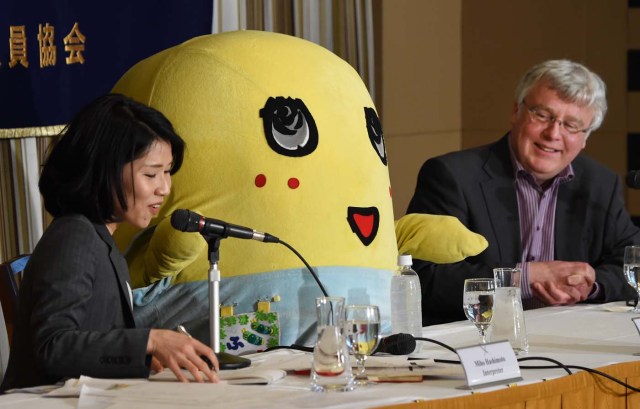 JAPAN-CULTURE-MASCOTS-OFFBEAT