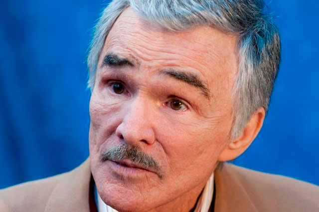 El actor Burt Reynolds se encuentra en cuidados intensivos por una gripe