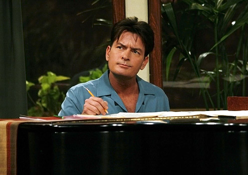 Charlie Harper podría “resucitar” en Two and a Half Men