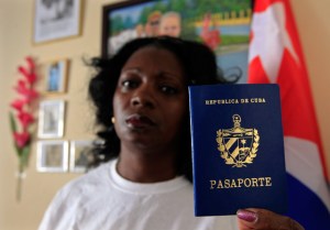 Líder de Damas de Blanco viaja por primera vez fuera de Cuba