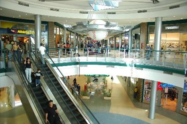 Centros comerciales de Carabobo abren Jueves y Viernes Santo