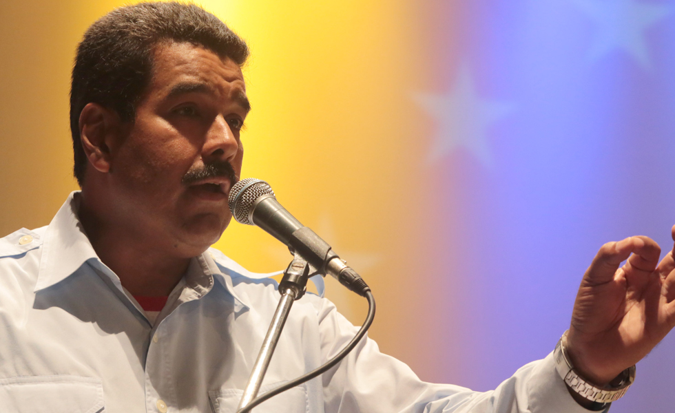 Maduro busca cambiar petróleo por comida