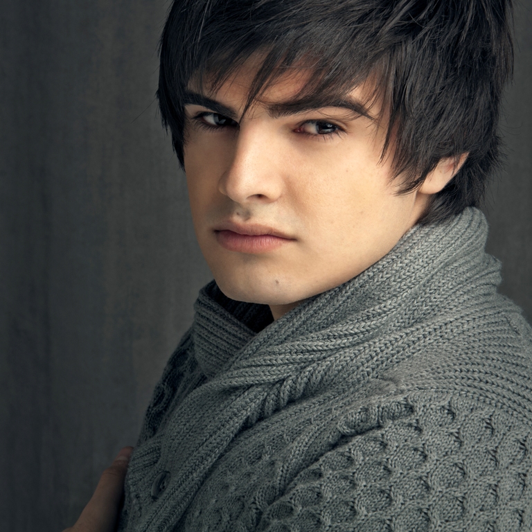 Jonathan Moly ¡nominado a los Premios Juventud!