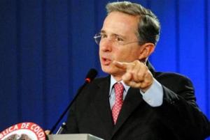 Uribe pone a Cuba y Venezuela como ejemplos de fracaso sin inversión privada