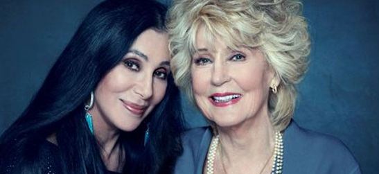 ¡La mamá de Cher vive! La diva jurásica presenta a su madre triásica (Foto)