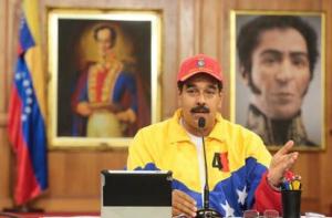 Maduro: El tricolor es chávez y la derecha se lo robó (Fotos + Video)