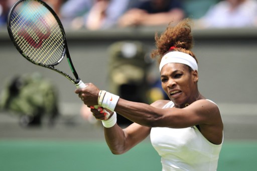 Serena Williams avanza hacia segunda ronda de Wimbledon