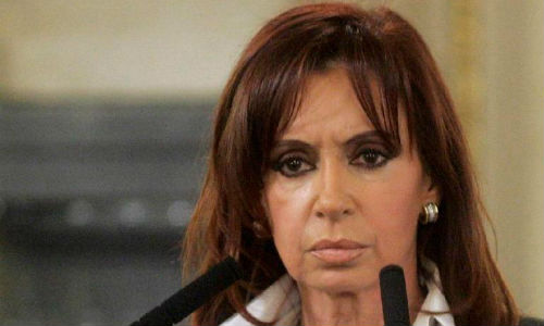 Cristina Kirchner le prohíbe a los supermercados darse publicidad en diarios opositores