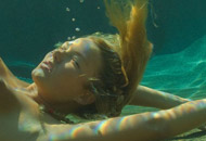 Imperdible fotografía erótica subacuática