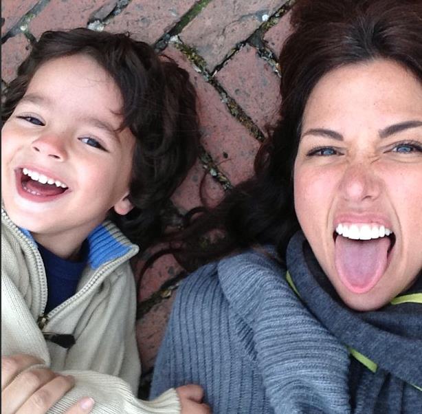 Daniela Kosán disfrutando con su hijo (Foto + Qué cuchi)