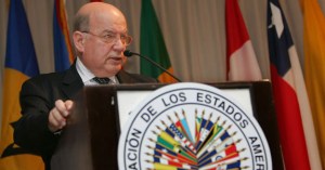 Secretario de OEA no quiere intervención militar en Siria