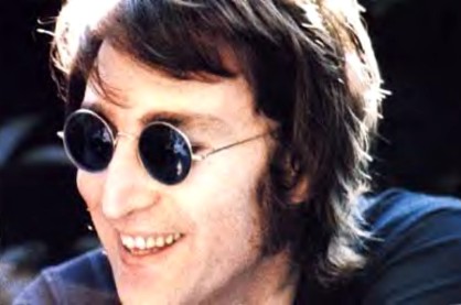 Subastan chaqueta de John Lennon