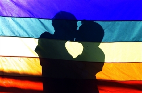 Primera pareja homosexual se inscribe para contraer matrimonio en Uruguay