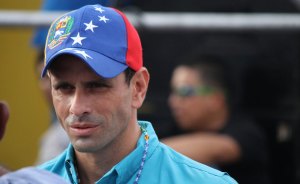 Capriles: El gobierno es el golpista, al que le interesa poner el peine de la violencia