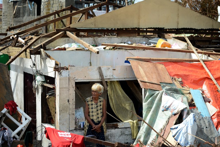 Filipinas declara el estado de calamidad tras el azote del tifón Haiyan