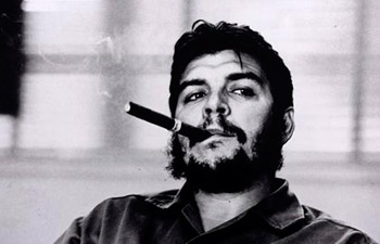 La foto más famosa del Che Guevara fue subastada por 9.600 dólares