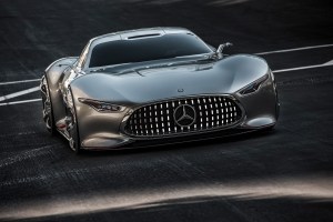 VÁLGAME: Mercedes-Benz crea a escala real una nave que ideó para el Gran Turismo 6