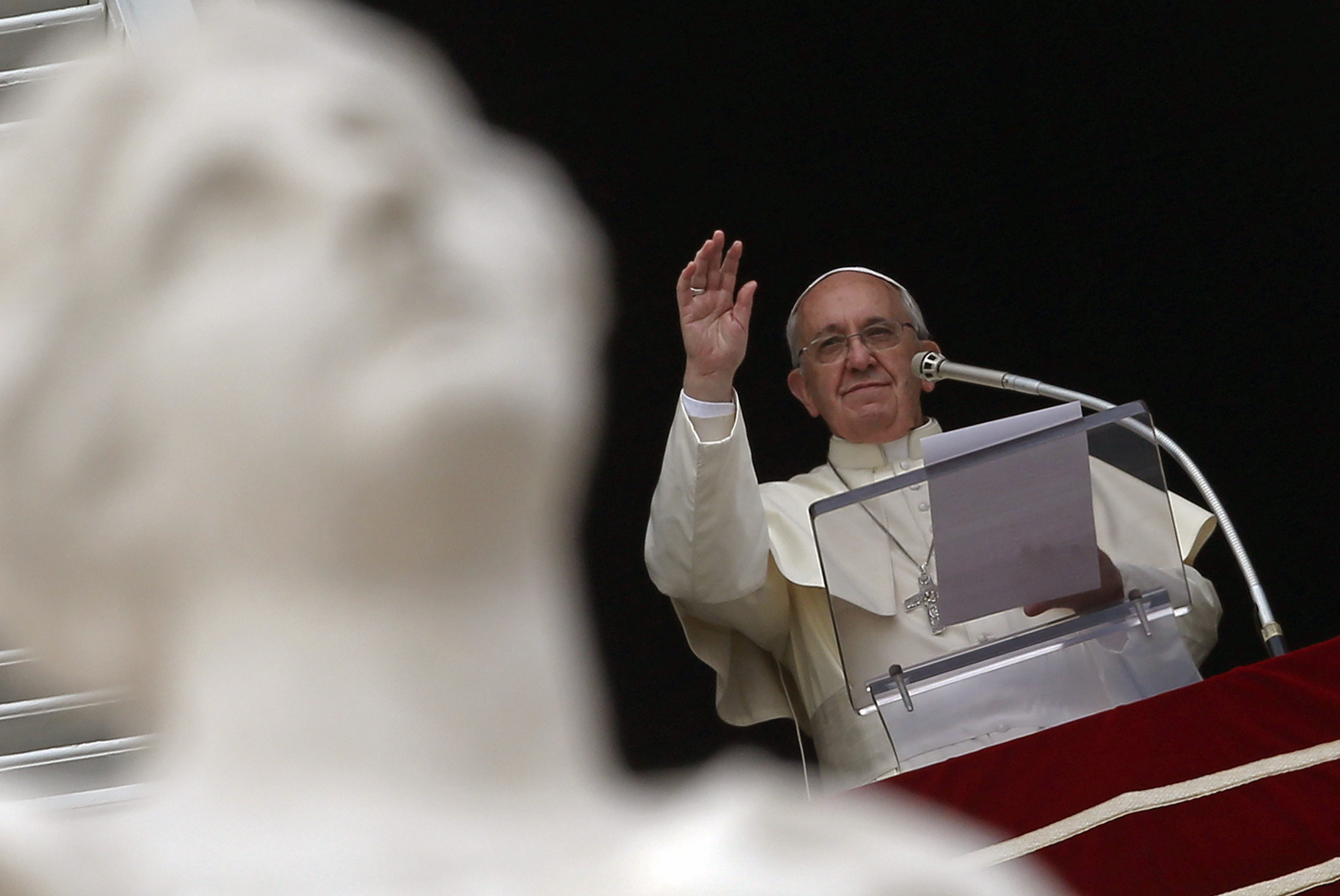 El Papa pide esfuerzos para que todas las familias puedan tener una casa