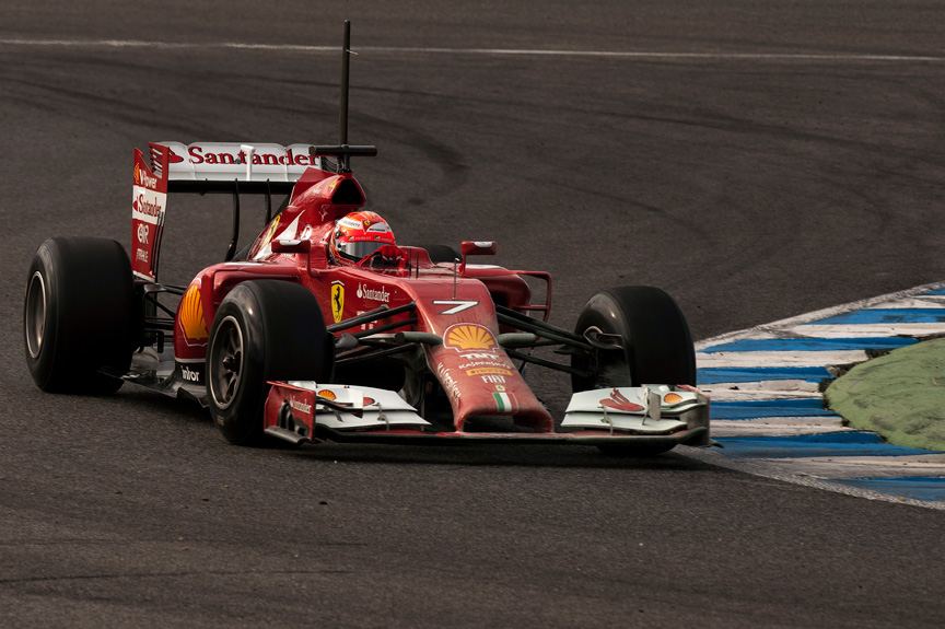 Ferrari y Mercedes marcan los mejores tiempos en primeros ensayos de la F1