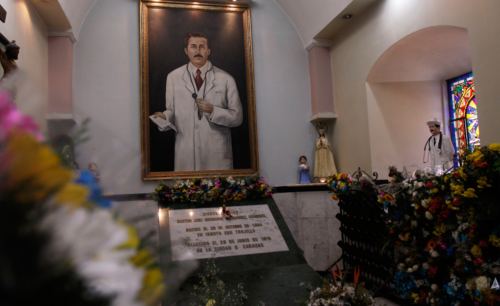 A 150 años de su natalicio devotos confían en pronta beatificación de José Gregorio Hernández