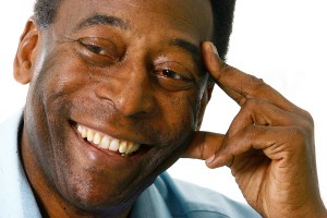 Figuras del fútbol felicitan a Pelé en su 80 cumpleaños