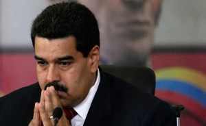 El País: Maduro radicaliza la revolución chavista