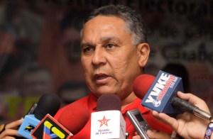 Pedro Carreño plantea arremeter contra “escuálidos” que “persiguen” a chavistas desde el exterior (Video)