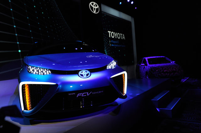 Este es el “auto del futuro” que Toyota lanzará en el 2015 (Fotos)