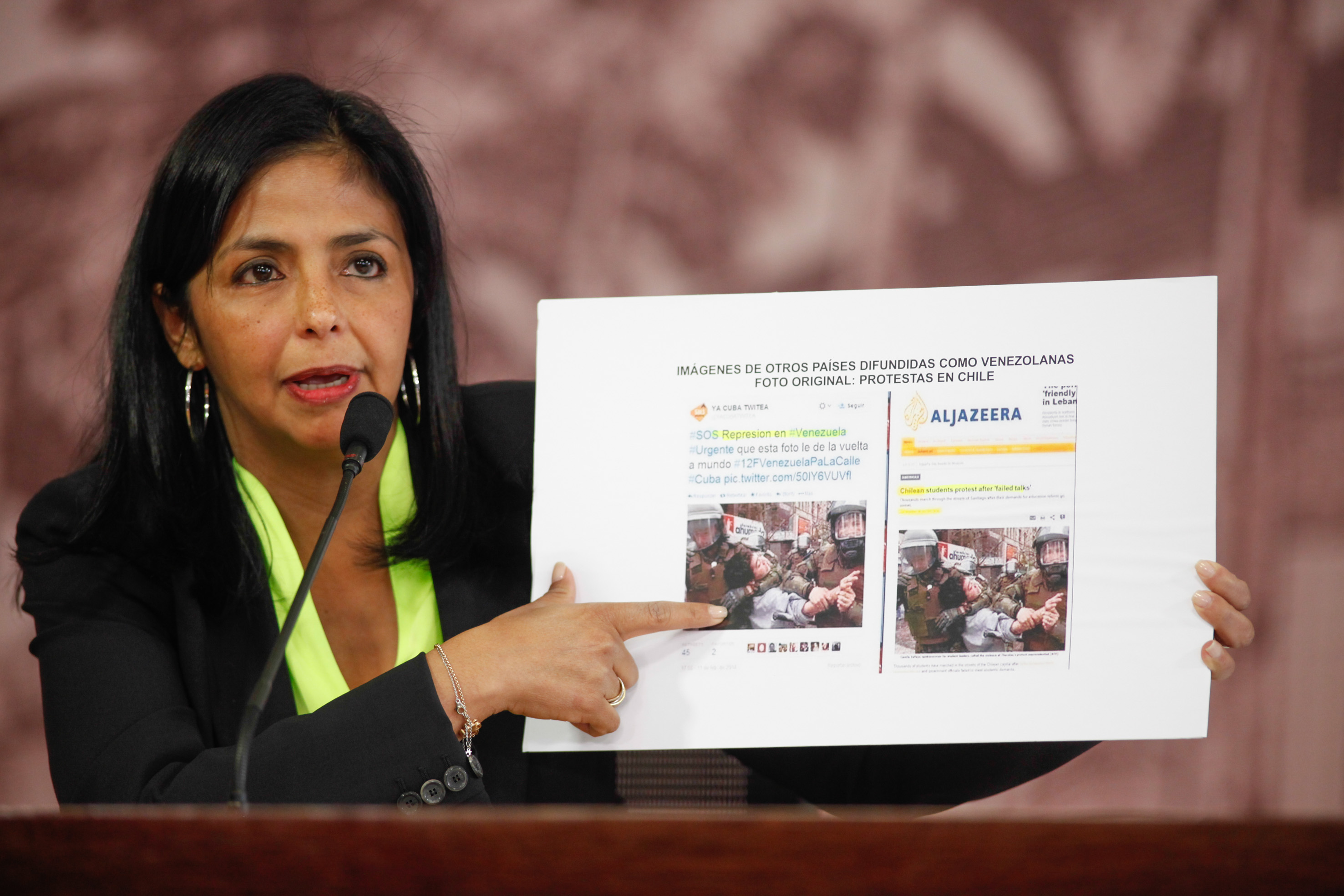 Delcy Rodríguez denuncia difusión de imágenes falsas en protestas estudiantiles