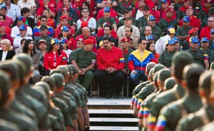 La escasez oprime a Maduro