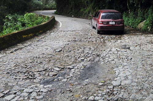 Cerrarán carretera hacia la costa de Choroní por una semana