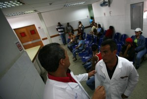 Human Rights Watch destapó las normas draconianas que impone el régimen cubano a sus médicos