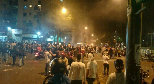 Muchacho: 12 heridos durante protesta en la Plaza Altamira