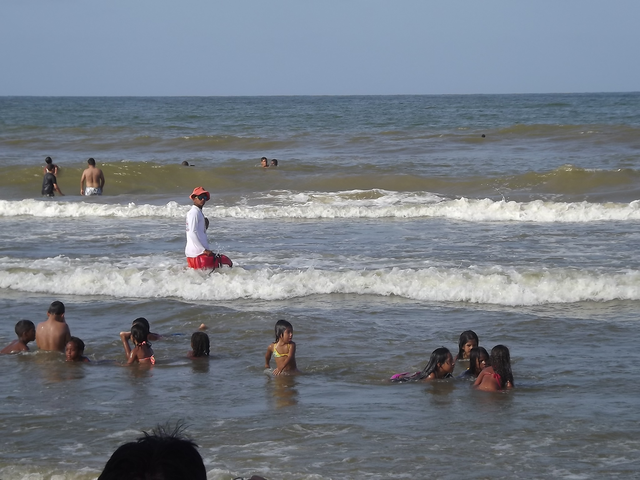 Guardianes de playa han realizado 73 rescates acuáticos durante asueto en Miranda