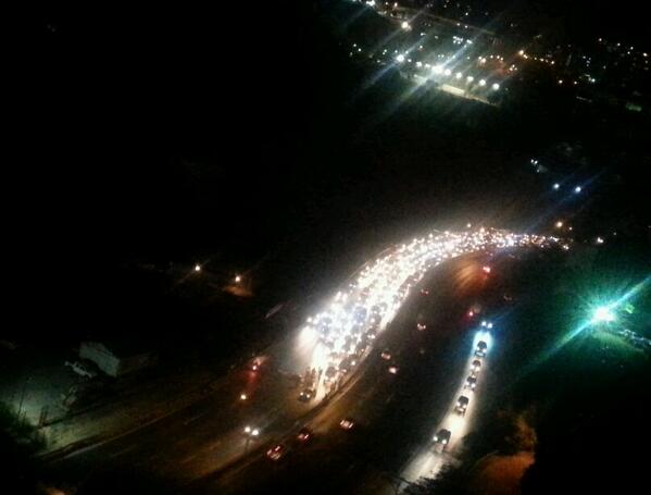 Tranca en la autopista Prados del Este este 30M (Fotos)