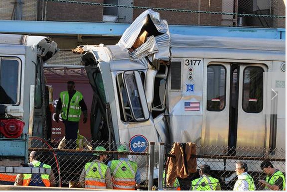 Más de 30 heridos leves al descarrilar un tren en el aeropuerto de Chicago