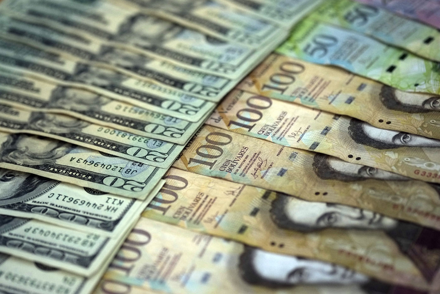 Sntp exige que se retome proceso de solicitud de divisas para compra de papel periódico