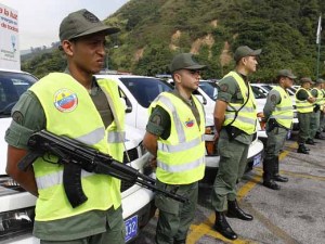 Al menos 300 efectivos militares vigilarán costas de Paraguaná en Semana Santa