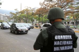 Acusan a sargento de la GNB por robo y extorsión en Caracas