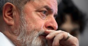 Lula defiende sanción de la Fifa contra Luis Suárez