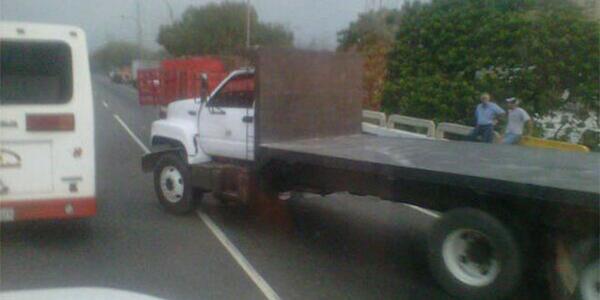 Restablecido el tránsito en la ARC tras accidente vehicular