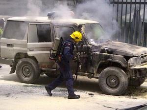 Apagan patrulla de la PNB incendiada en Altamira (Fotos)