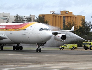 Iberia personaliza el avión que llevará a “La Roja” al Mundial de Brasil