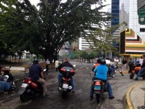 Restablecen el paso en la avenida Francisco de Miranda (Foto)