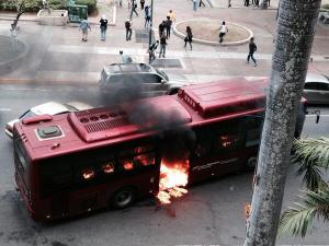 Incendian Metrobús en Altamira a pesar de que ruta estaba suspendida (Fotos)