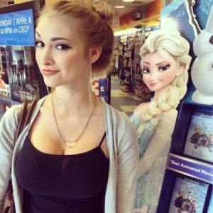 Lo que está es “mi amor” la chama-meme que se parece a Elsa (Frozen)