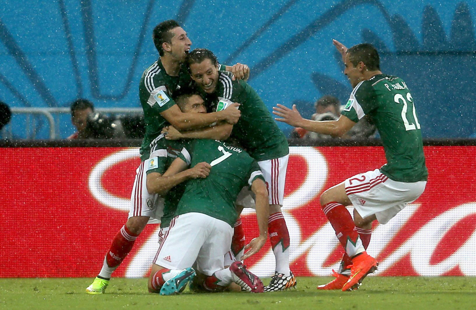GRUPO A: México triunfa ante Camerún en un festival de goles invalidados