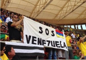 Apareció nuevamente en el Mundial el SOS Venezuela (Foto)