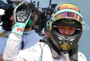 Rosberg firmó la “pole” y Maldonado eliminado en la Q1